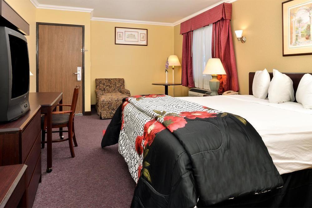Americas Best Value Inn Pasadena Kültér fotó